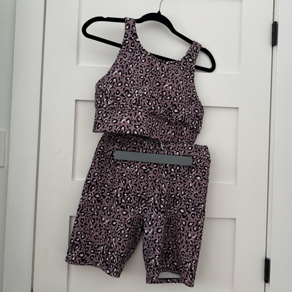 Kyodan Pink Black Leopard Print Activewear Set - Top Shorts Size L